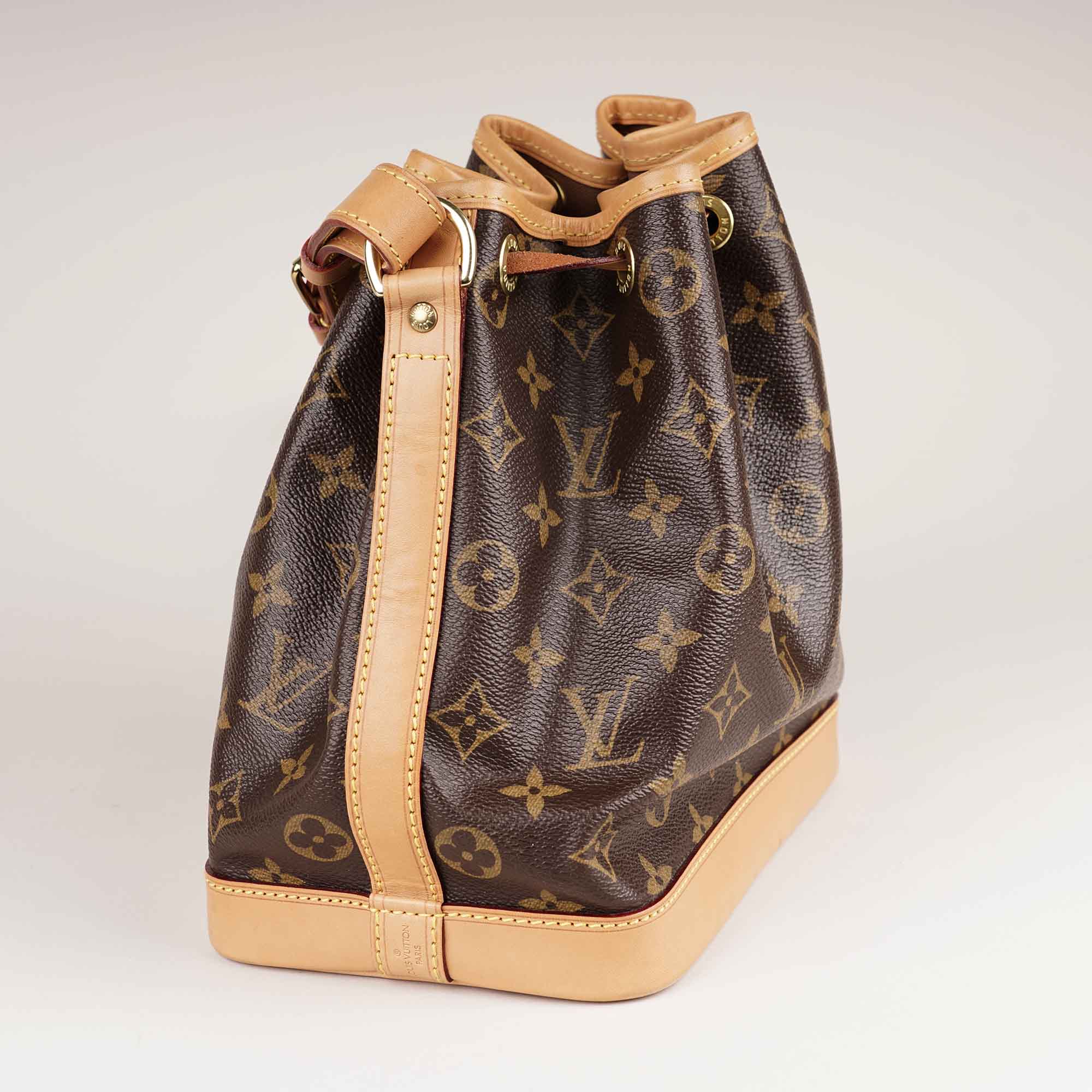 Noé BB Bucket Bag - Image 4