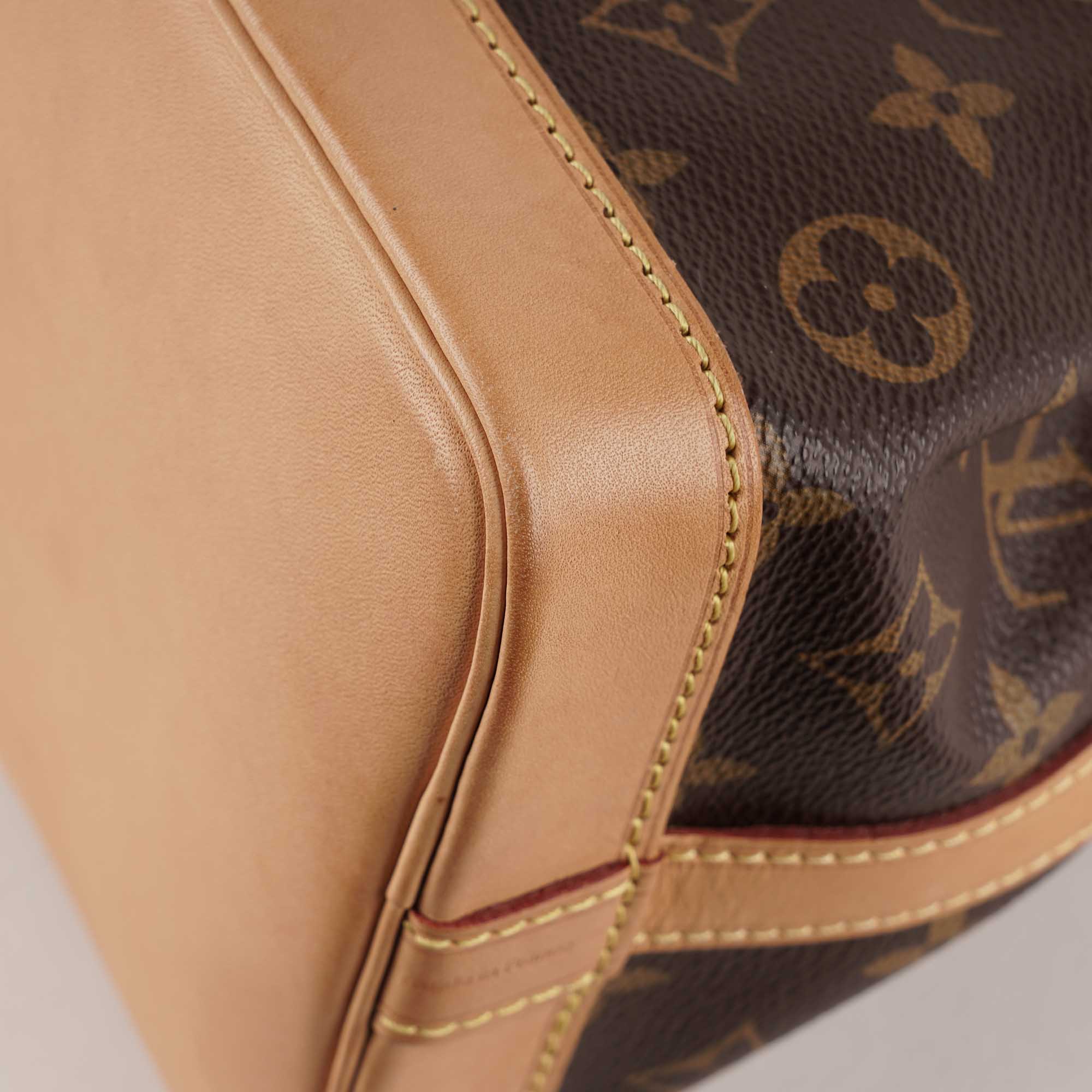 Noé BB Bucket Bag - Image 11