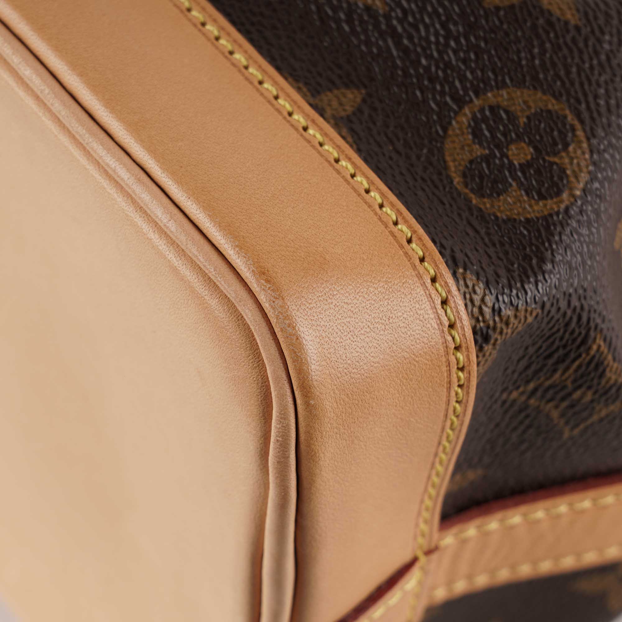 Noé BB Bucket Bag - Image 14