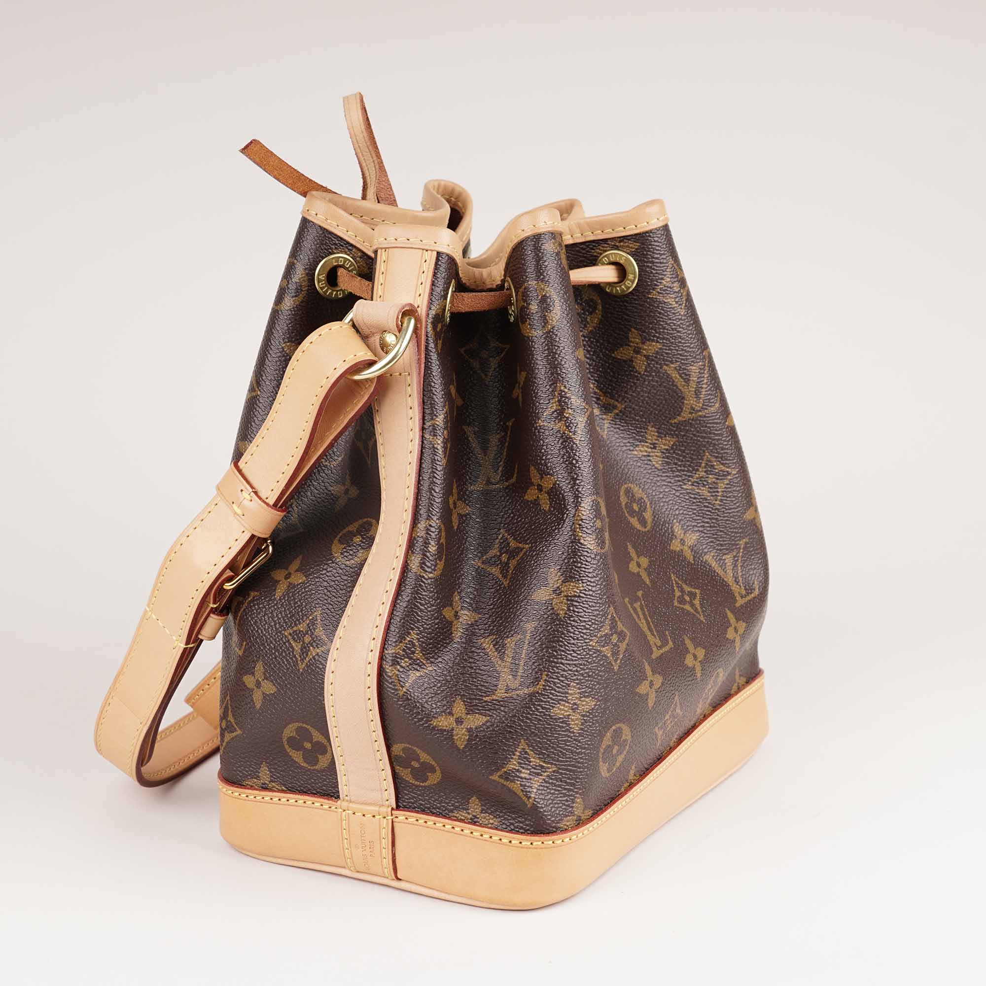 Noé BB Bucket Bag - Image 4