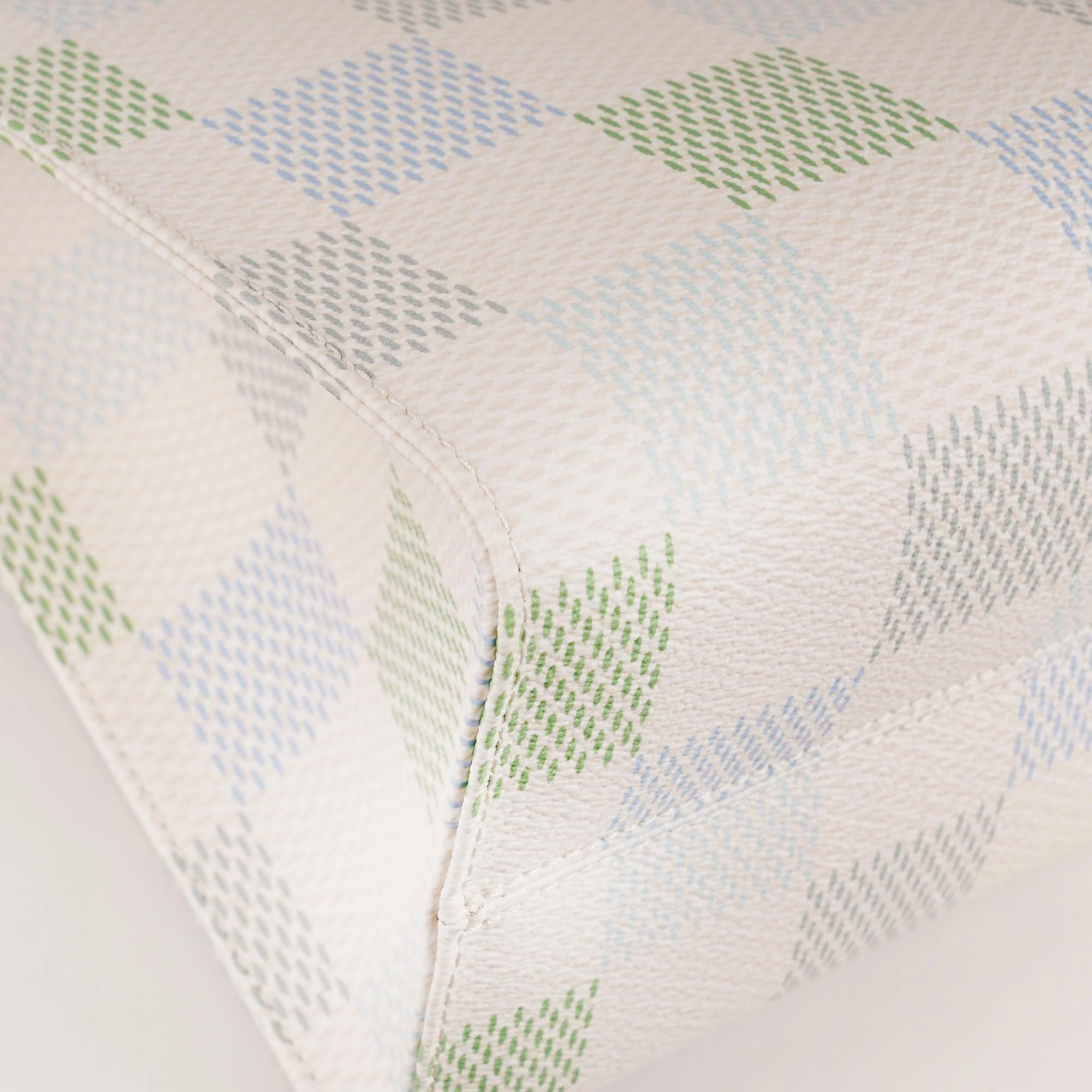 OnTheGo GM Tote Bag - Image 10