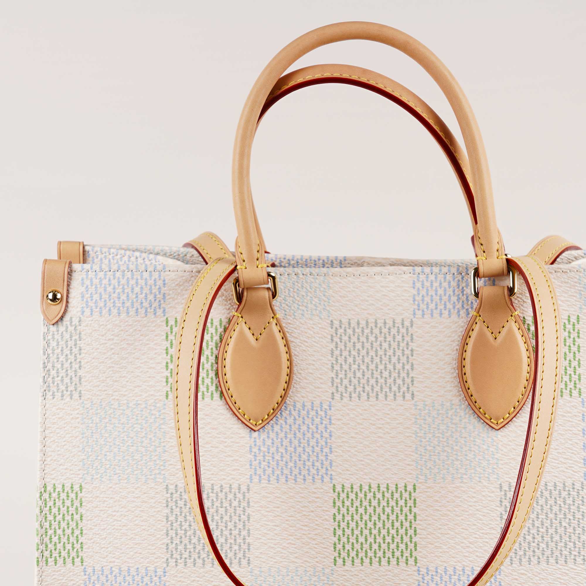 OnTheGo GM Tote Bag - Image 7