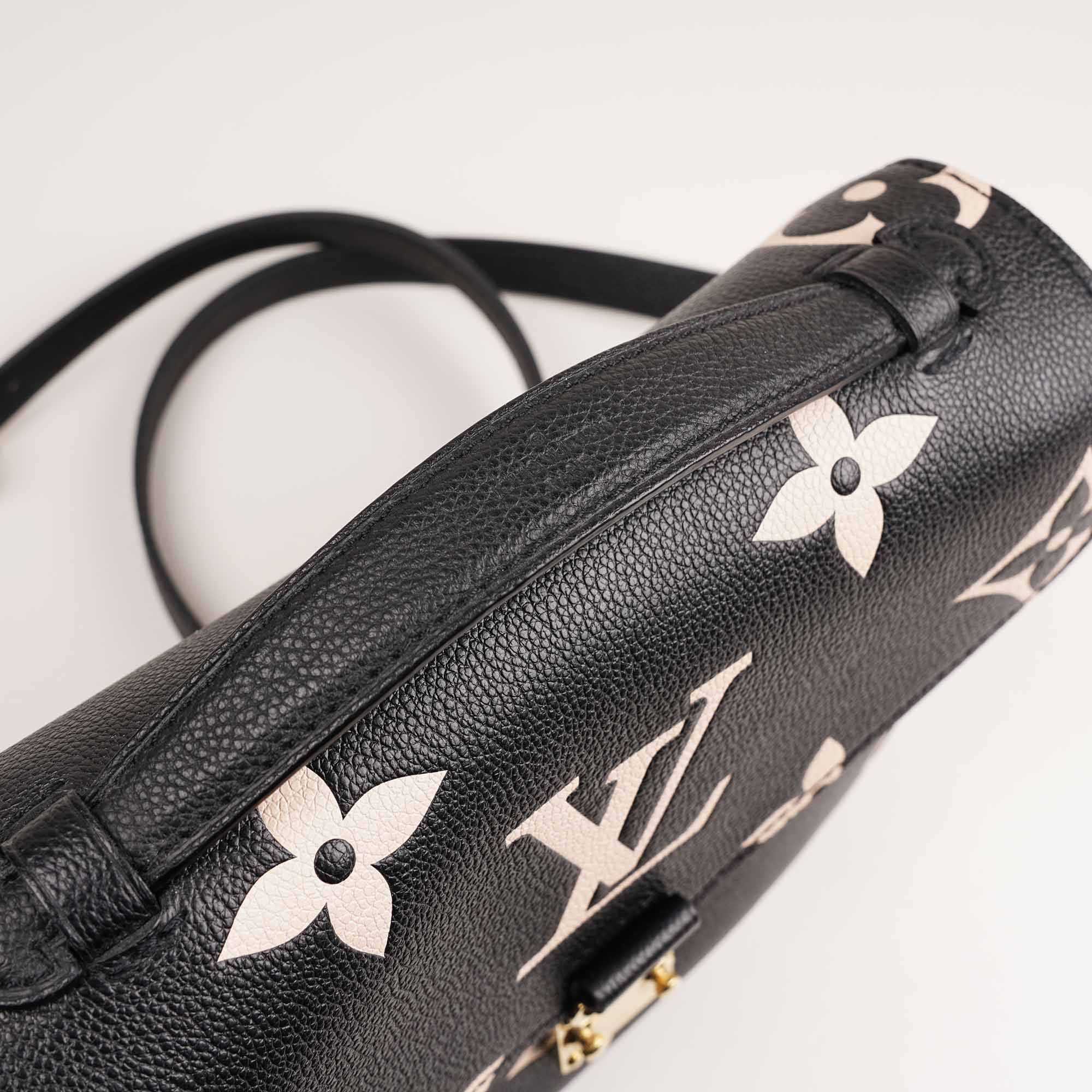 Pochette Metis MM Bag - Image 10
