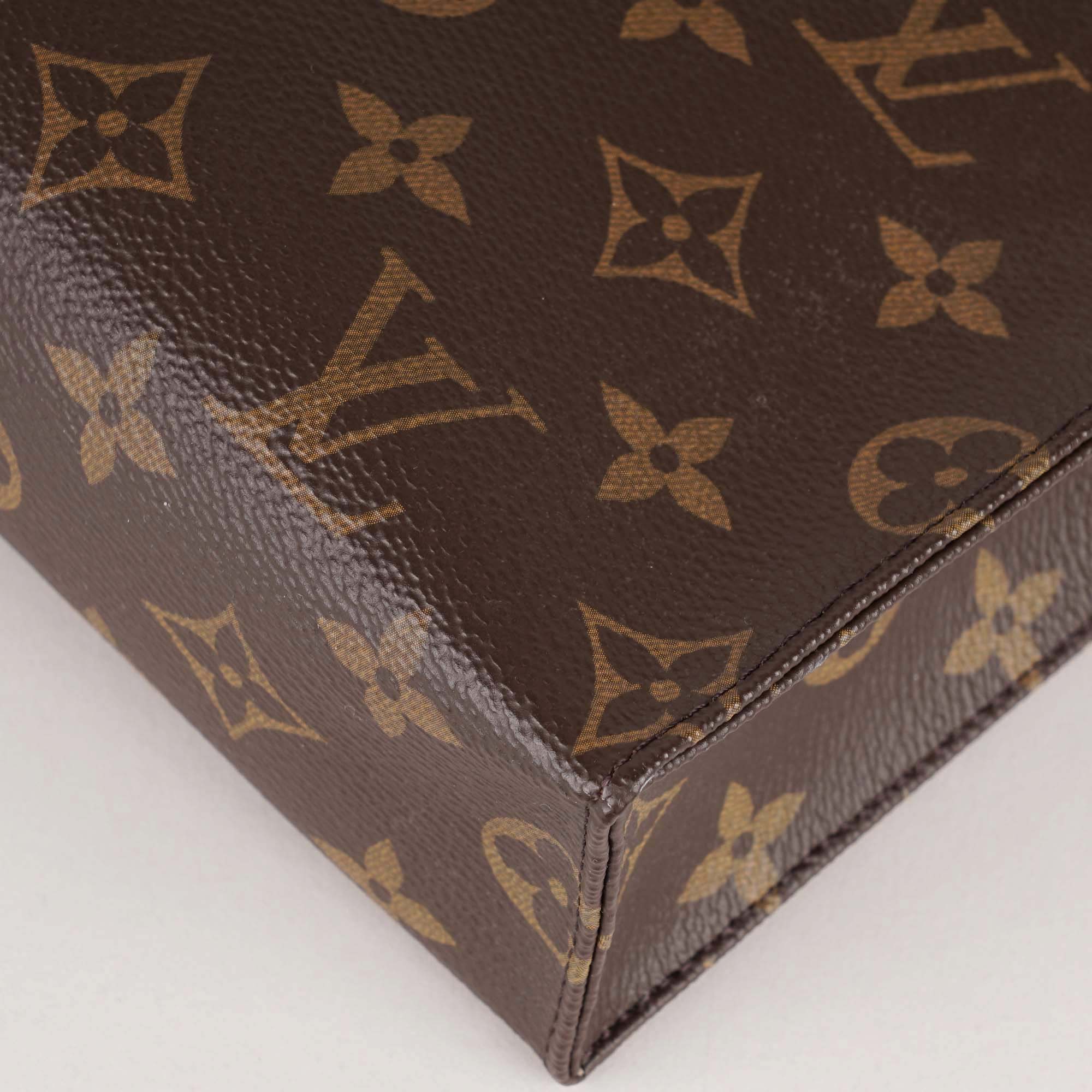 Toiletry Pouch 26 - Image 10