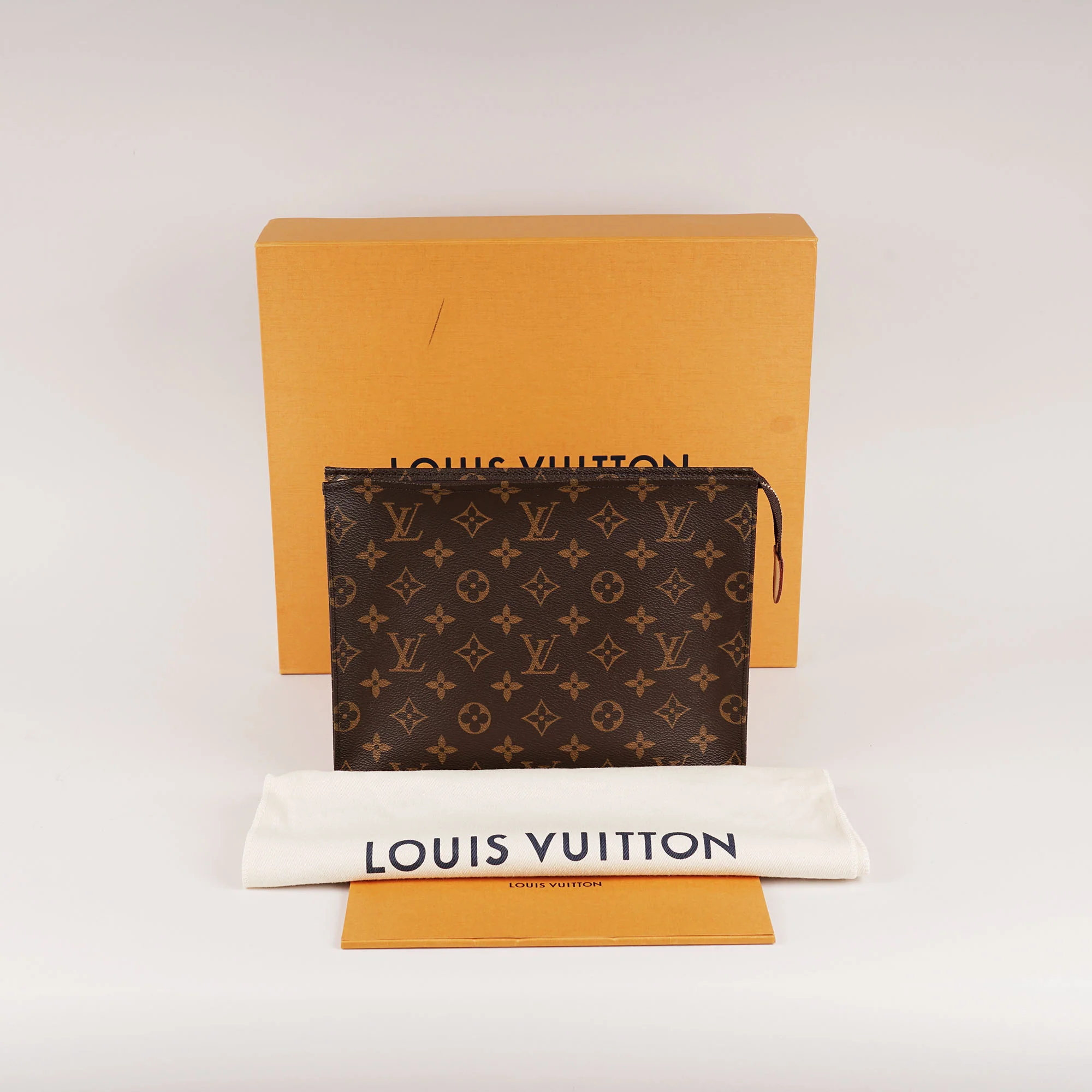 Toiletry Pouch 26 - Image 11