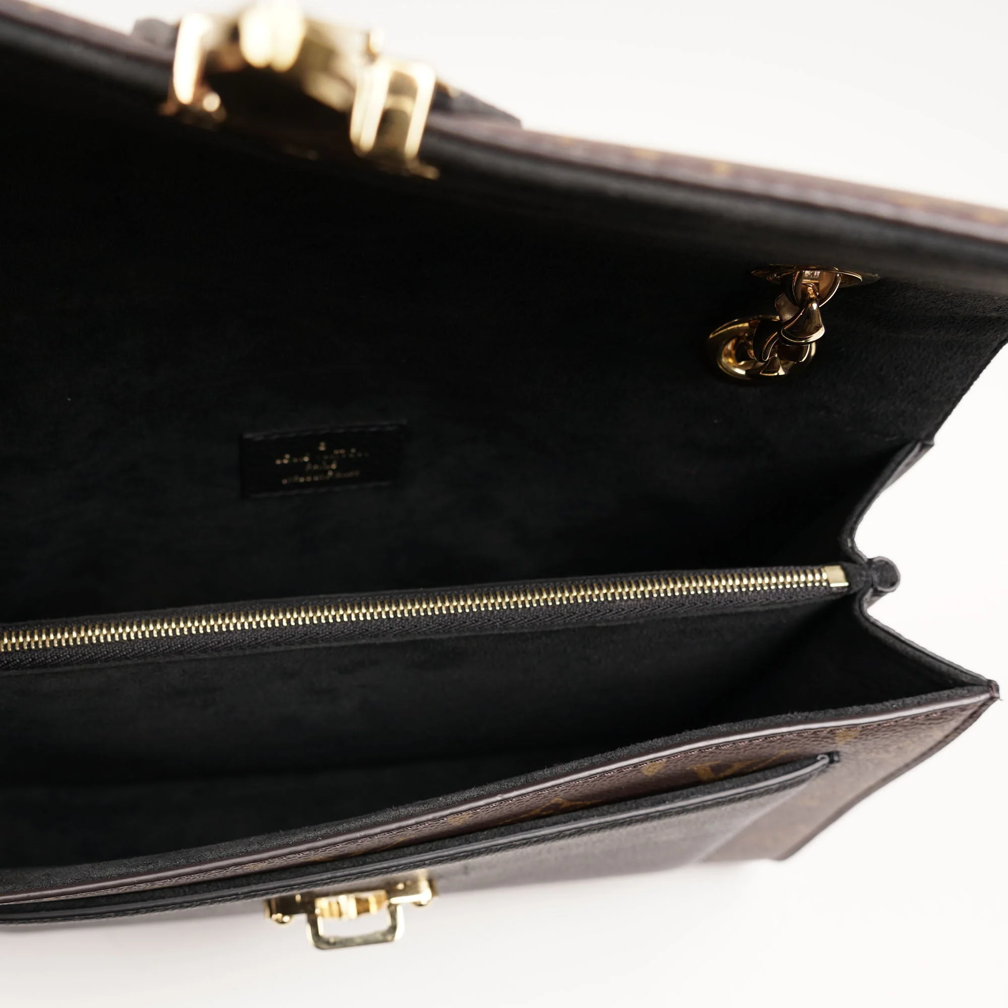 Victoire Shoulder Bag - Image 9