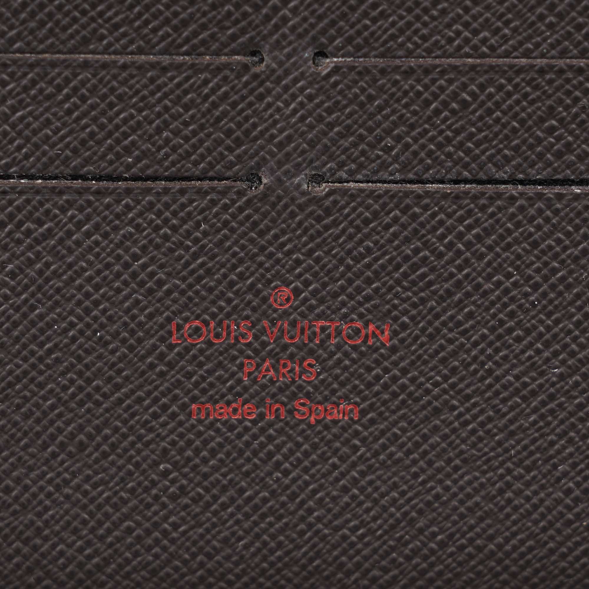 Zippy Organizer Wallet - Image 6