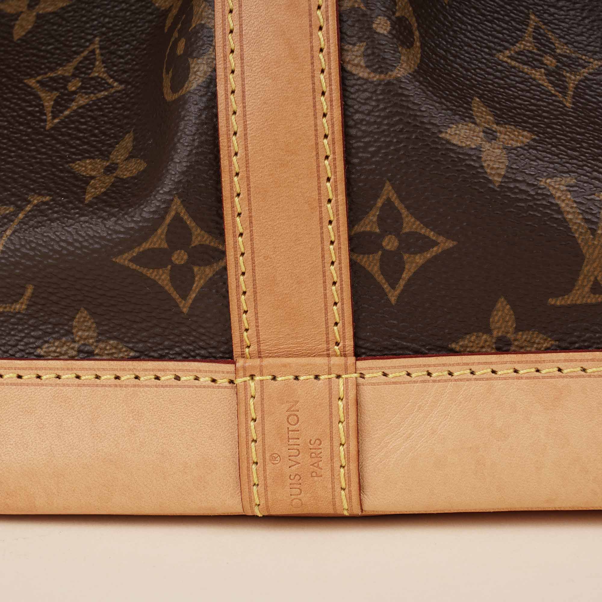Petit Noé Shoulder Bag - Image 7