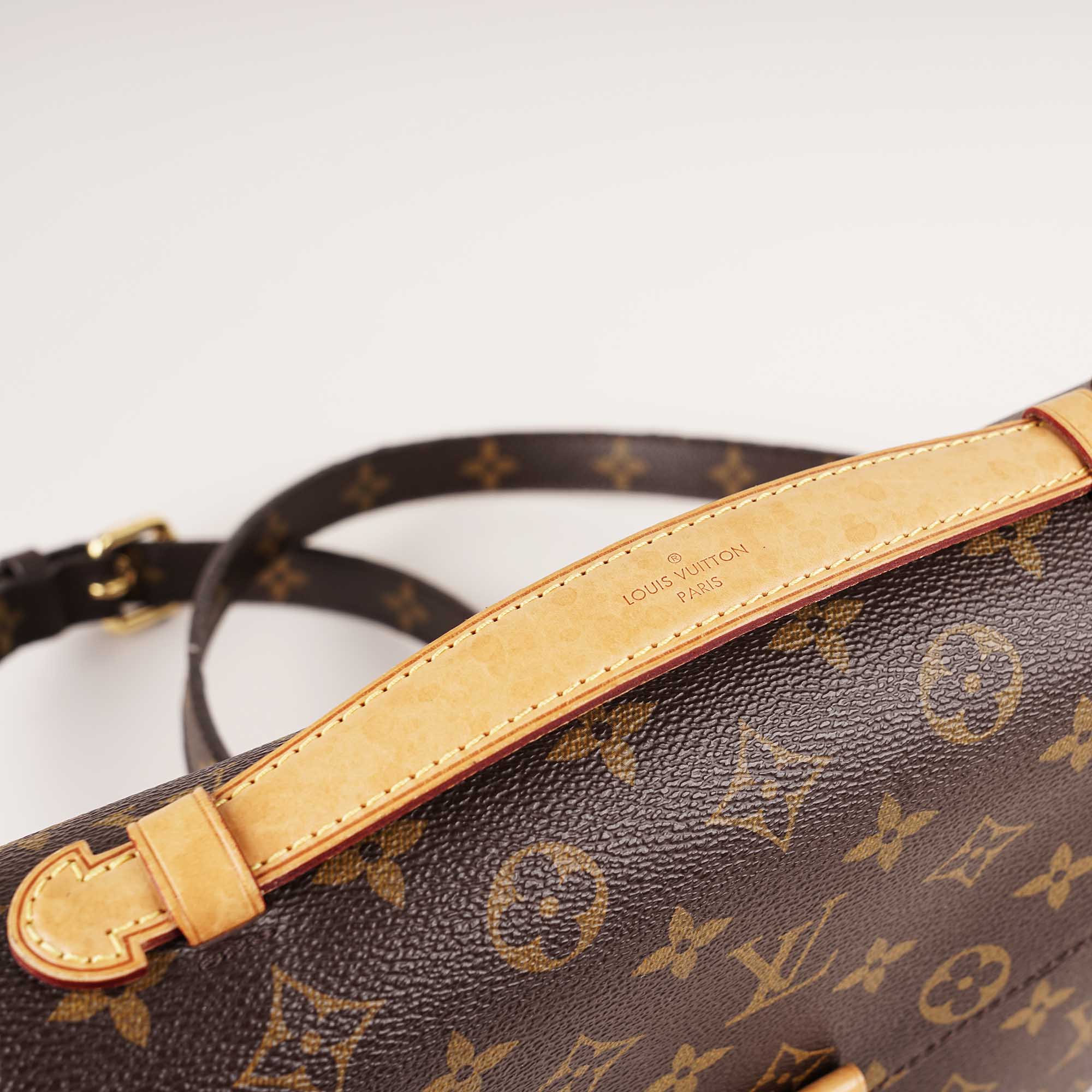 Pochette Metis Bag - Image 10