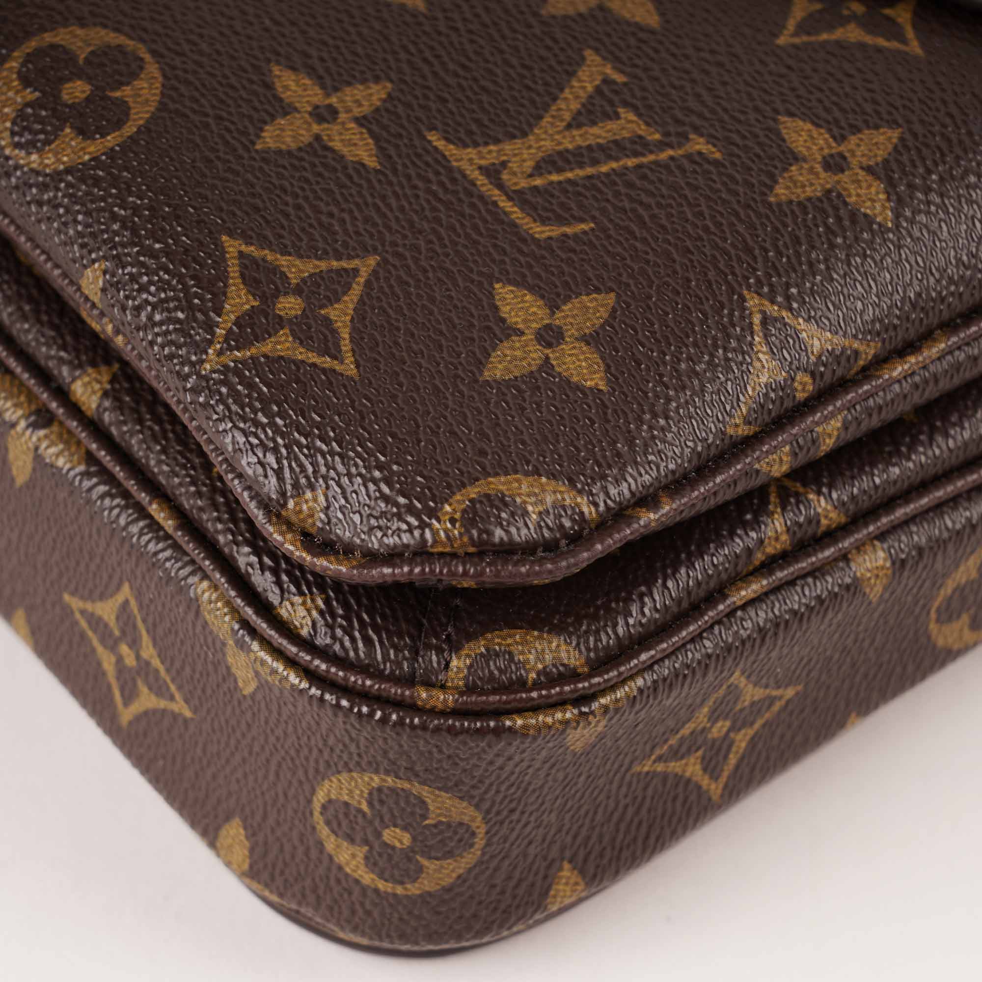 Pochette Metis Bag - Image 12