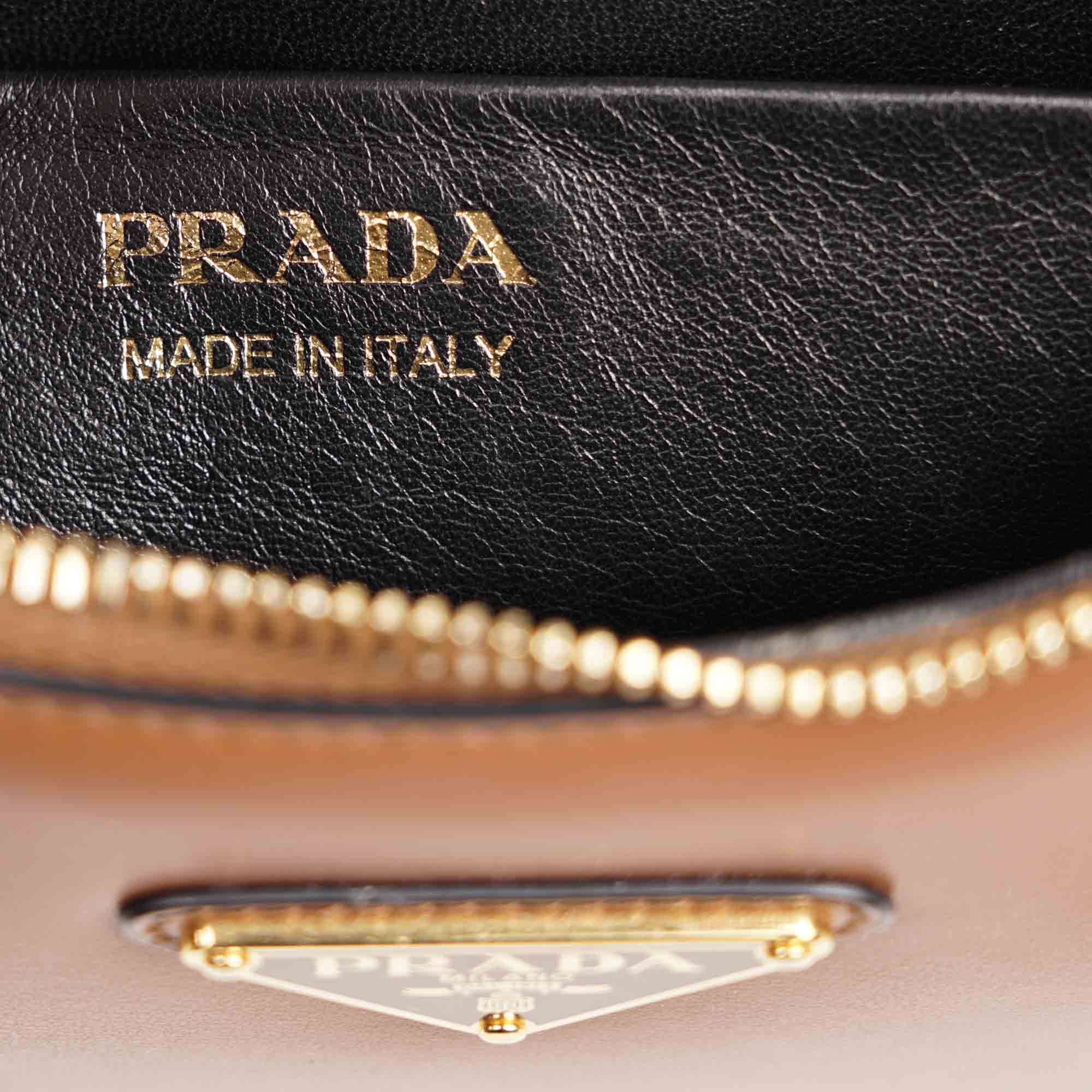 Arqué Shoulder Bag - Image 10