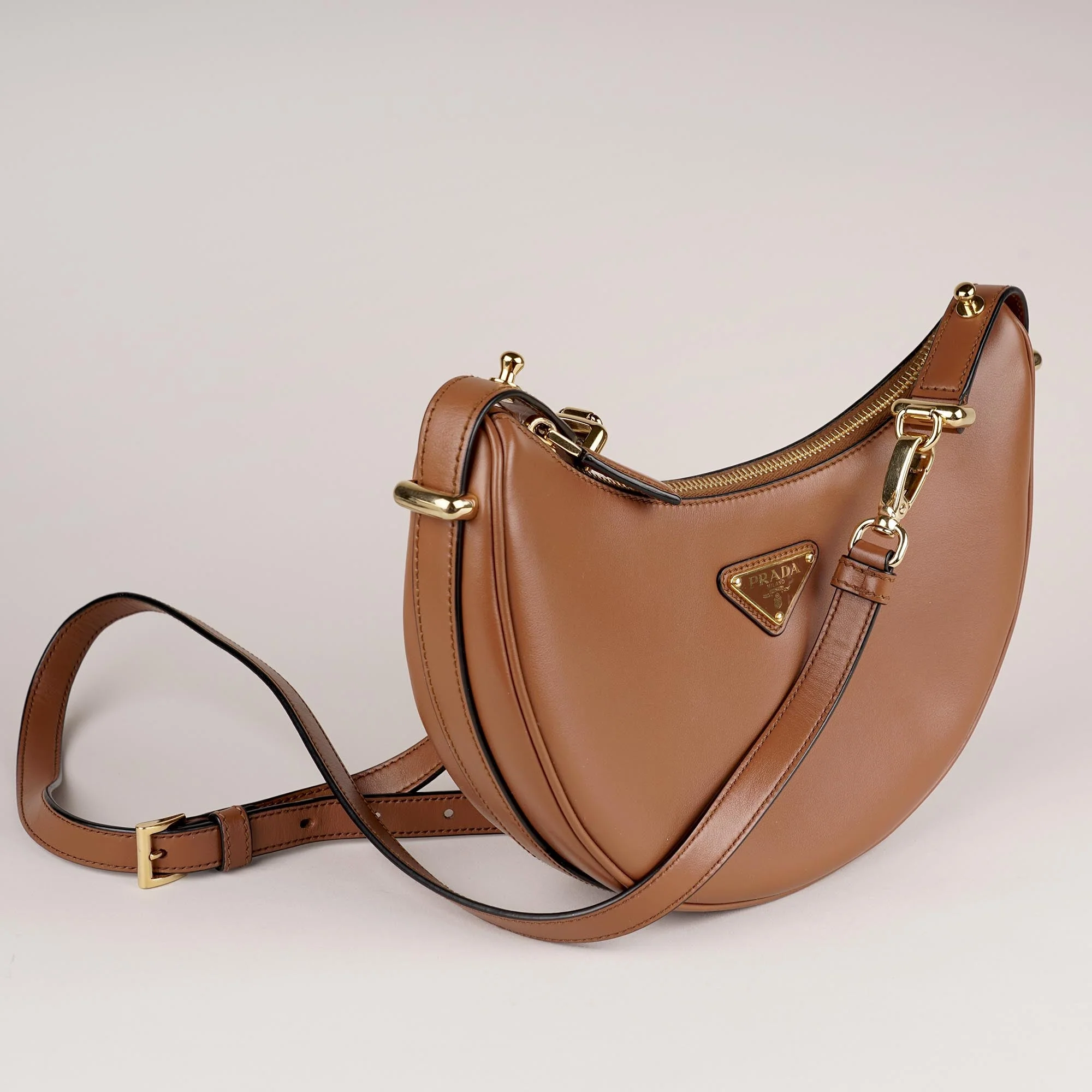 Arqué Shoulder Bag - Image 3