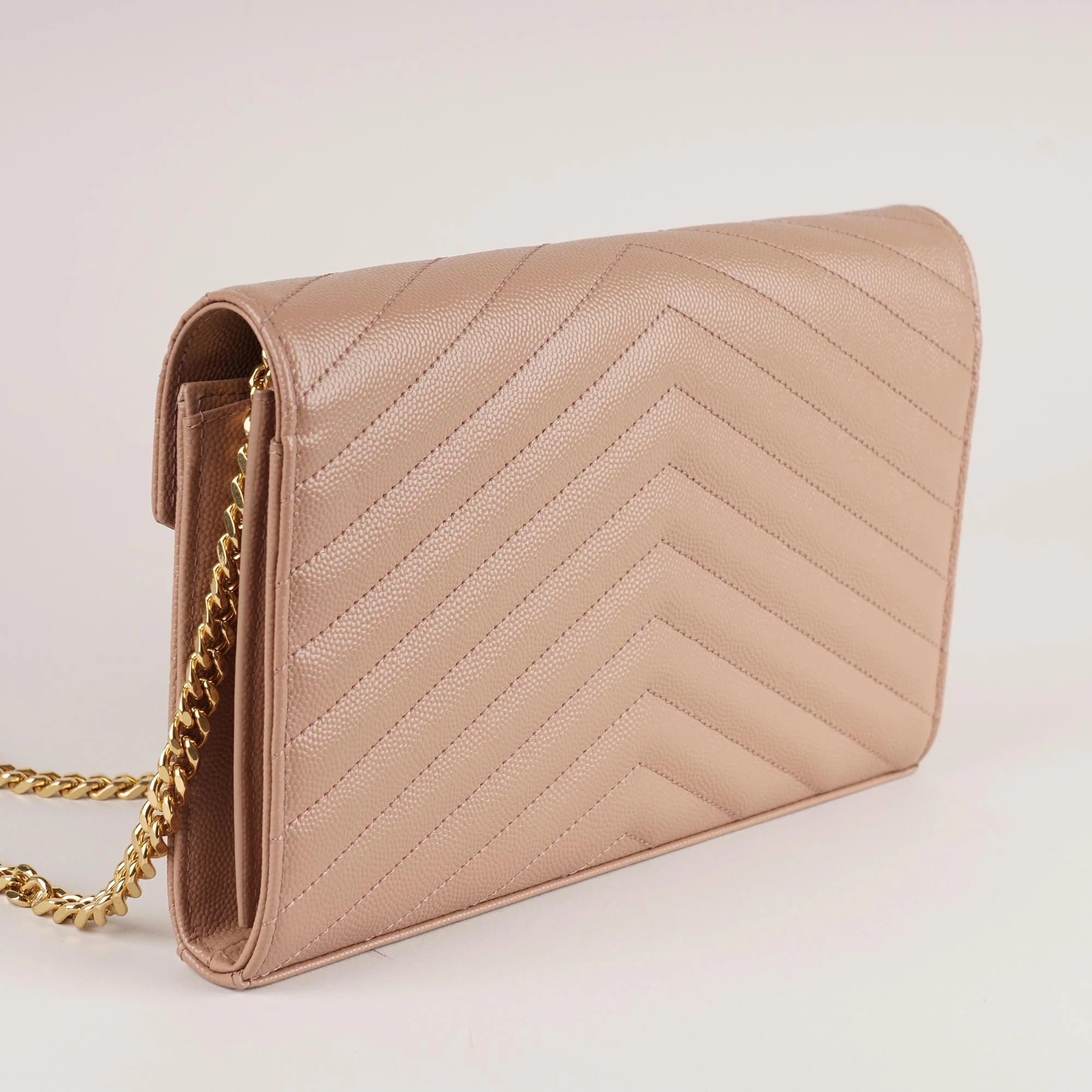 Cassandre Large Envelope Chain Wallet - Image 4