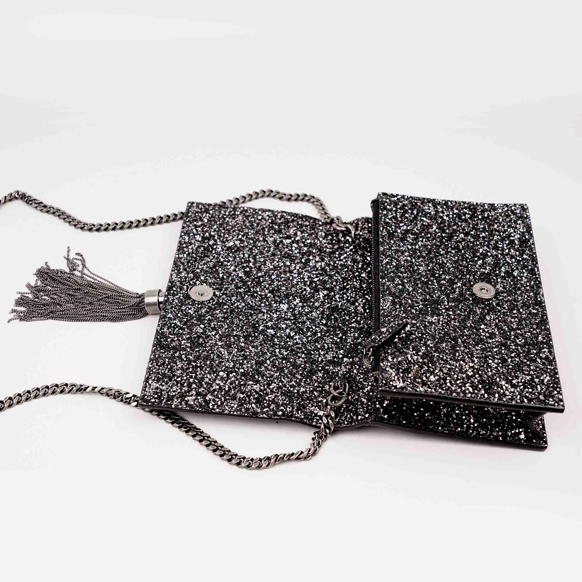 Kate Tassel Wallet on Chain - Image 9