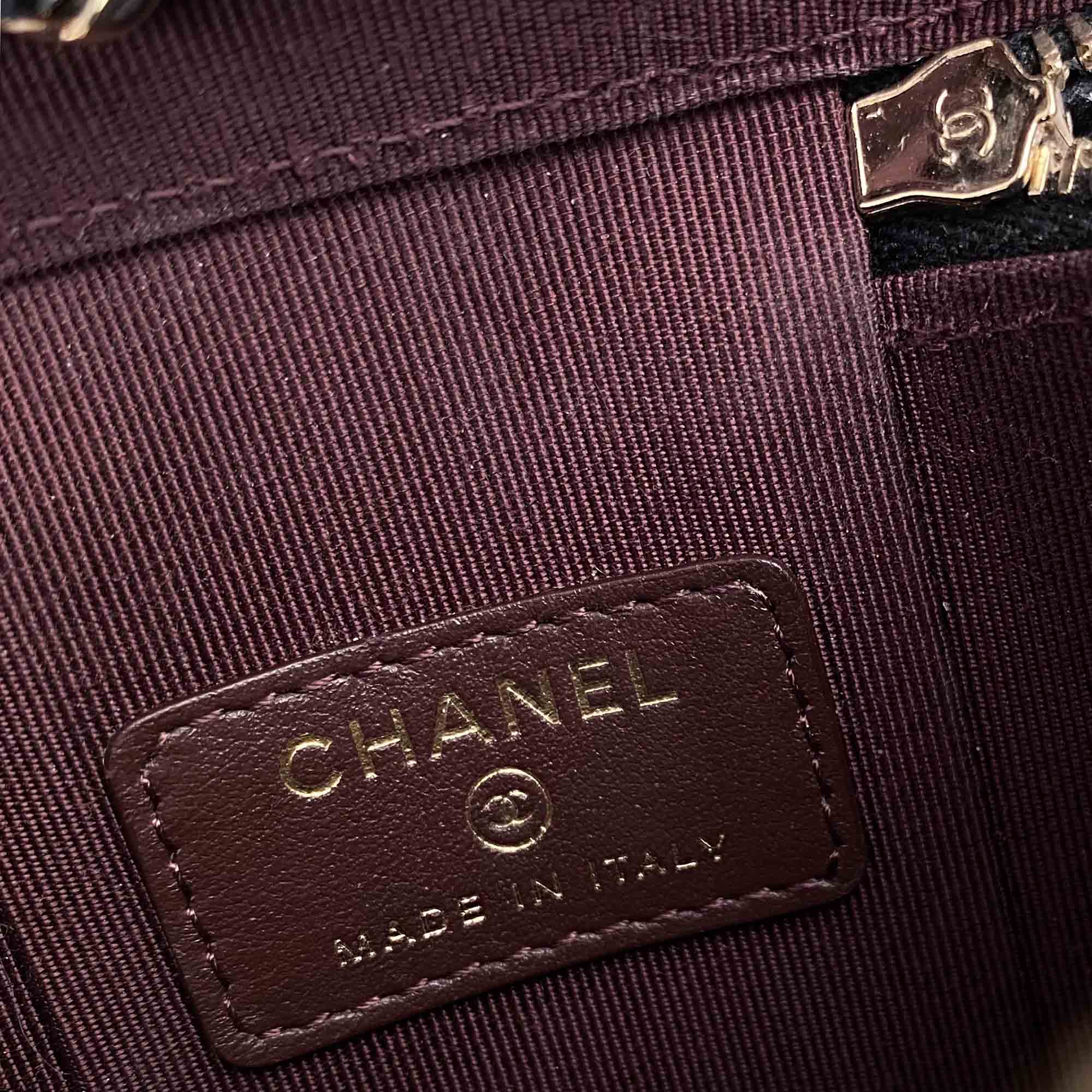 Small Vanity on Chain - Image 9